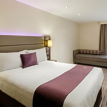 Premier Inn London Dagenham Esterno foto