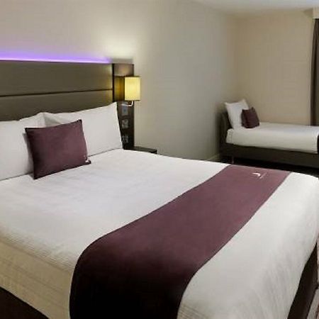 Premier Inn London Dagenham Esterno foto