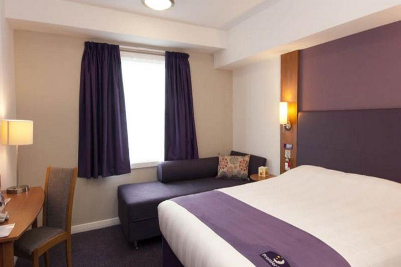 Premier Inn London Dagenham Esterno foto