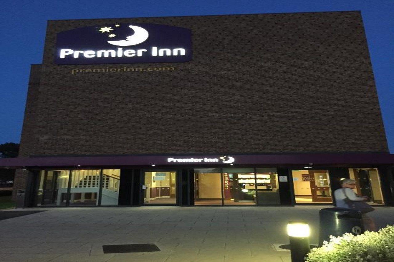 Premier Inn London Dagenham Esterno foto