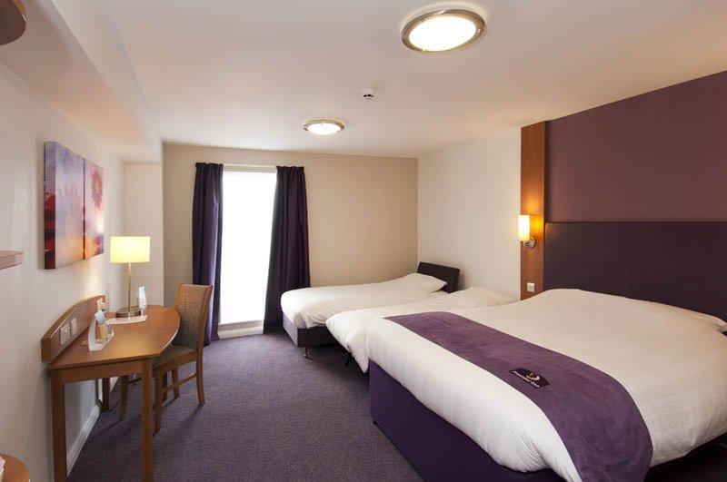 Premier Inn London Dagenham Esterno foto